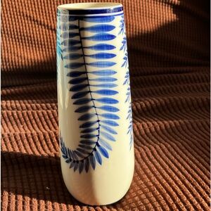 Small ceramic flower vase